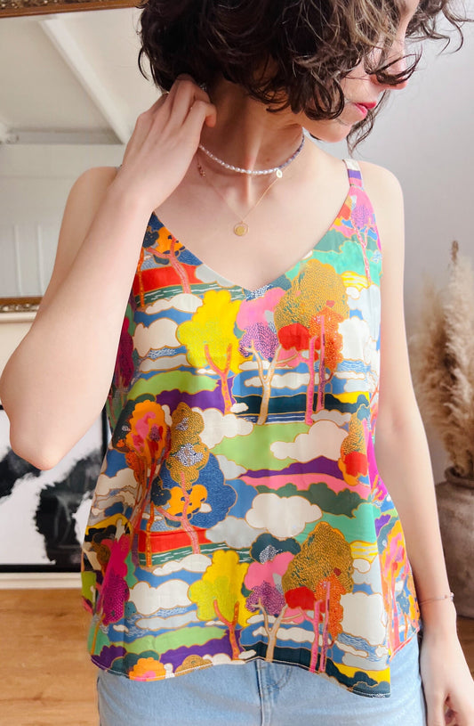 LIBERTY PRINT V-NECK CAMI TOP